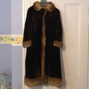 Full length sprung freres made in Paris fur coat M